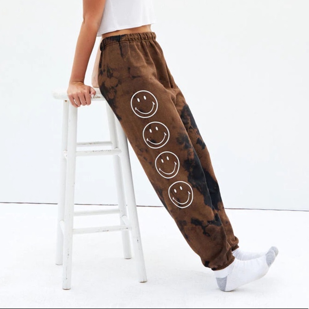 Brown tie-dye sweatpants